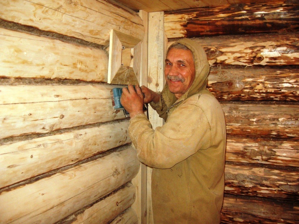 шлифовка-бревен-бани-1.jpg шлифовка-бревен-бани-1.jpg